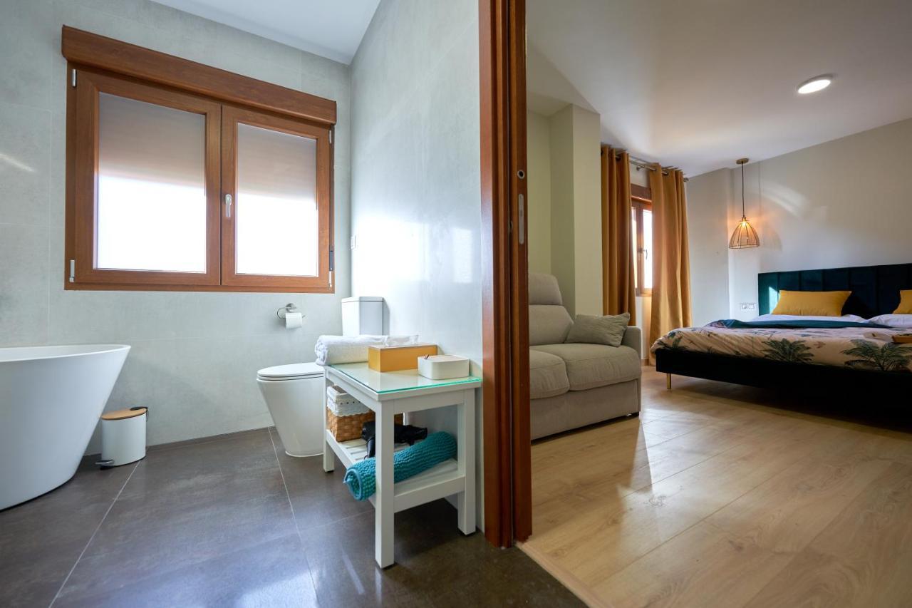 Duplex Casa De Las Argollas Grand Suite Parking Gratis Plasencia Exterior foto